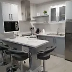 Luxury Tagara Apartamento