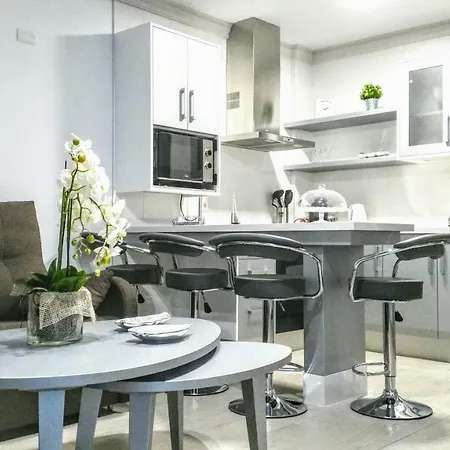 Luxury Tagara Apartment